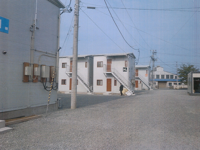 �i�h�ɓ��j